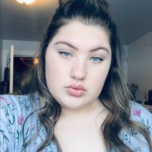 Meet your Posher, Renee